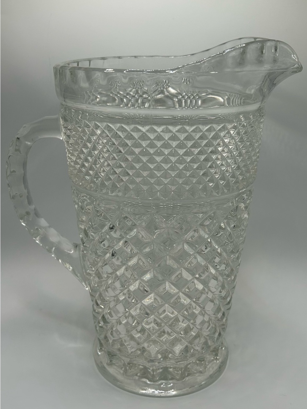 Vintage Anchor Hocking Wexford Clear Glass 64 oz Water/Iced Tea Pitcher